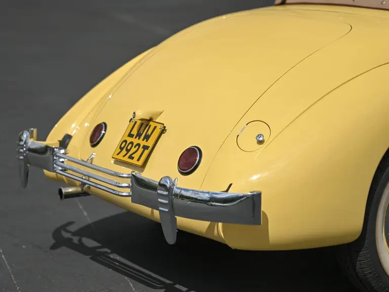 1937 Cord 810 & 812 - Image 24 of 31