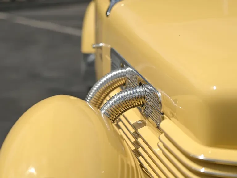 1937 Cord 810 & 812 - Image 21 of 31