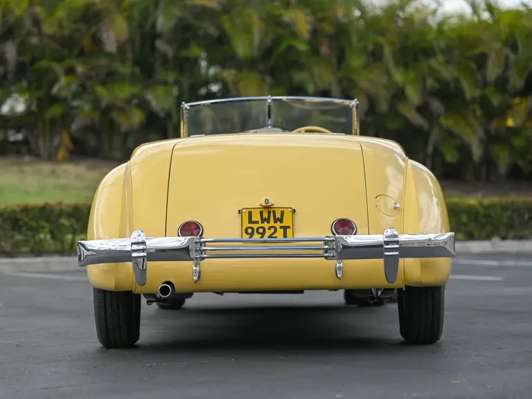 1937 Cord 810 & 812 - Image 10 of 31