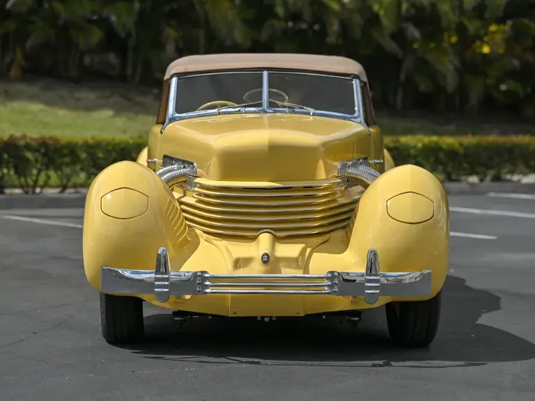 1937 Cord 810 & 812 - Image 9 of 31