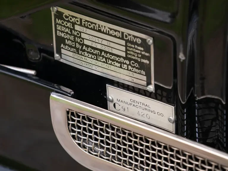 1937 Cord 810 & 812 - Image 31 of 31
