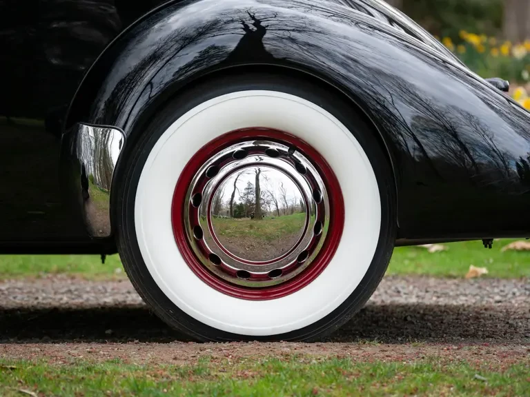 1937 Cord 810 & 812 - Image 20 of 31