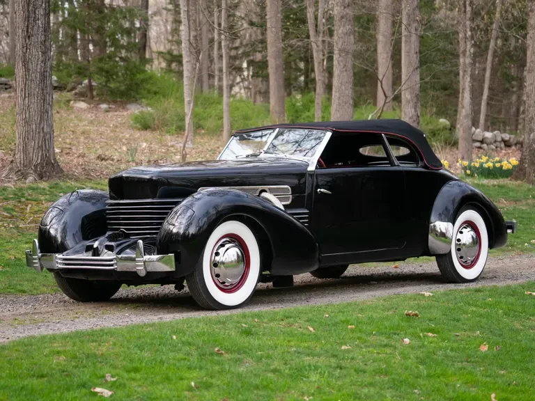1937 Cord 810 & 812 - Image 10 of 31