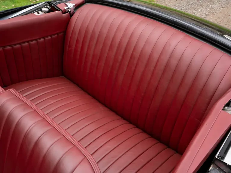 1937 Cord 810 & 812 - Image 22 of 31