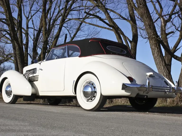 1937 Cord 810 & 812 - Image 3 of 9