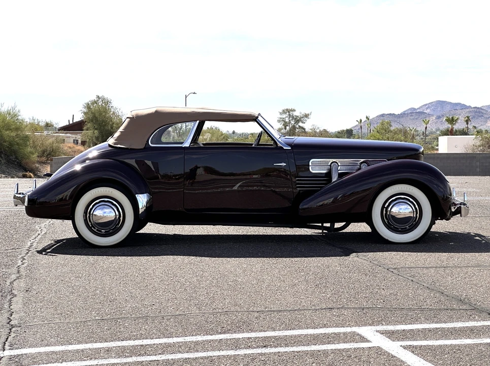1937 Cord 810 & 812 - Image 5 of 31