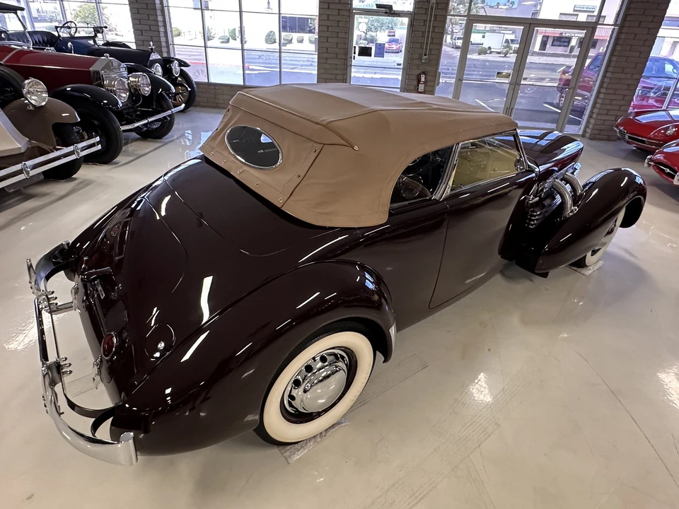 1937 Cord 810 & 812 - Image 21 of 31