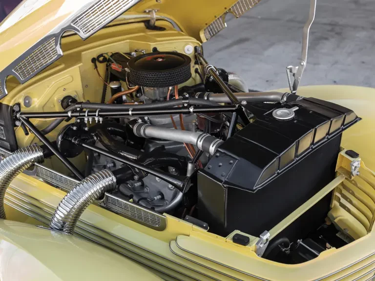 1937 Cord 810 & 812 - Image 27 of 31