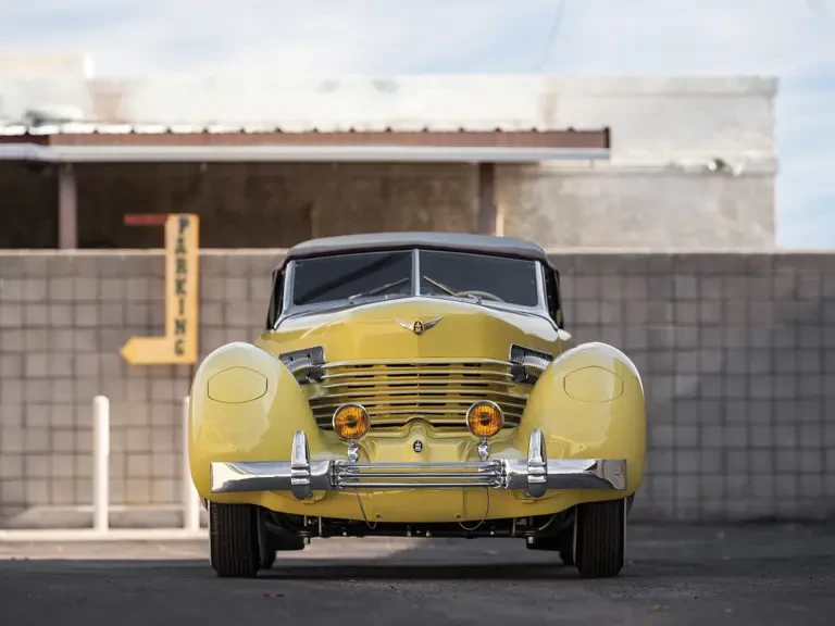 1937 Cord 810 & 812 - Image 10 of 31
