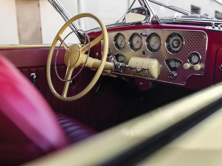 1937 Cord 810 & 812 - Image 12 of 31
