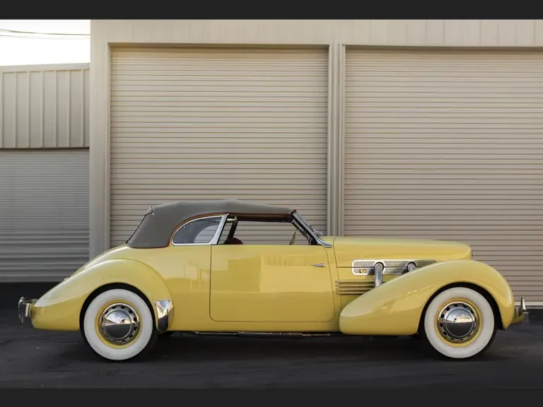 1937 Cord 810 & 812 - Image 6 of 31