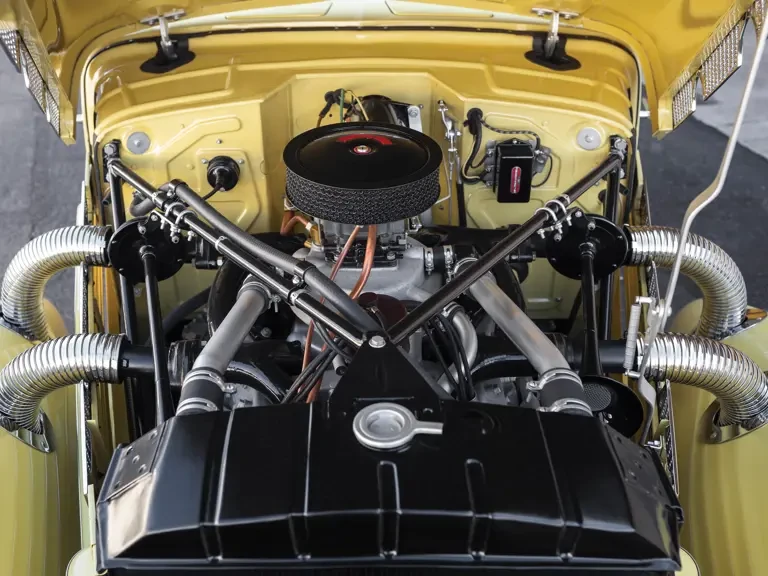 1937 Cord 810 & 812 - Image 4 of 31