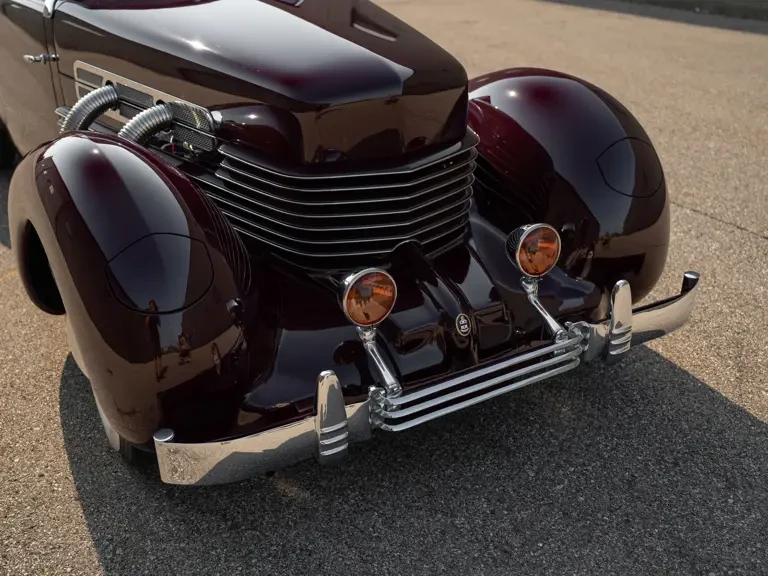1937 Cord 810 & 812 - Image 9 of 31