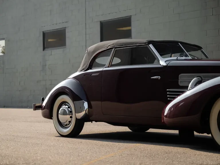 1937 Cord 810 & 812 - Image 12 of 31