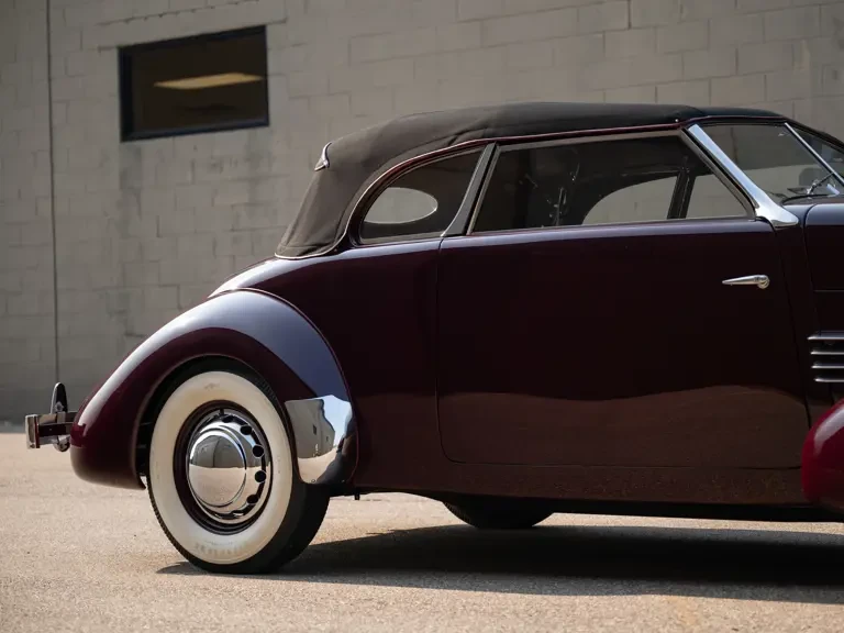 1937 Cord 810 & 812 - Image 21 of 31
