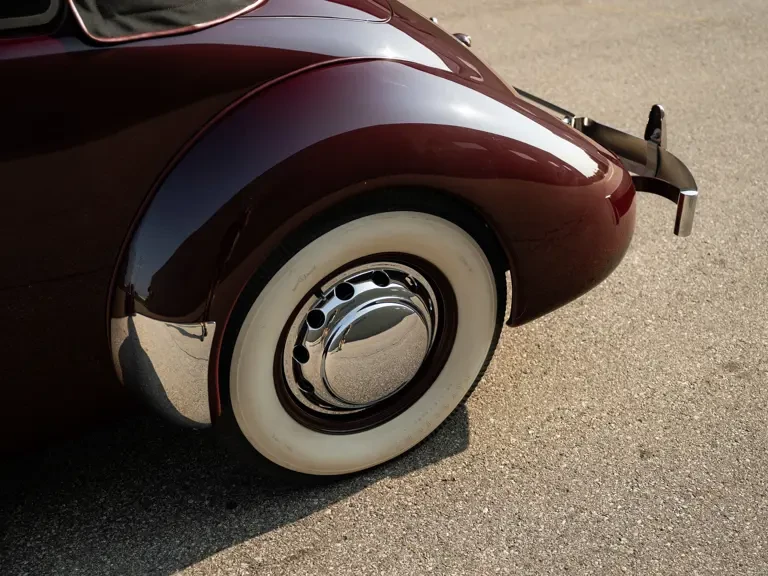 1937 Cord 810 & 812 - Image 17 of 31