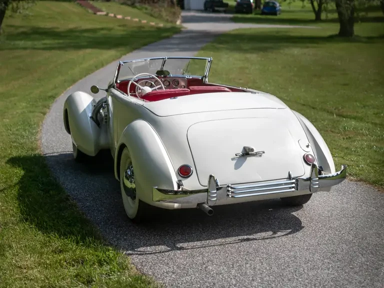 1937 Cord 810 & 812 - Image 26 of 31