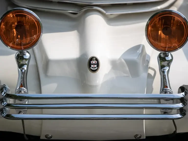 1937 Cord 810 & 812 - Image 29 of 31
