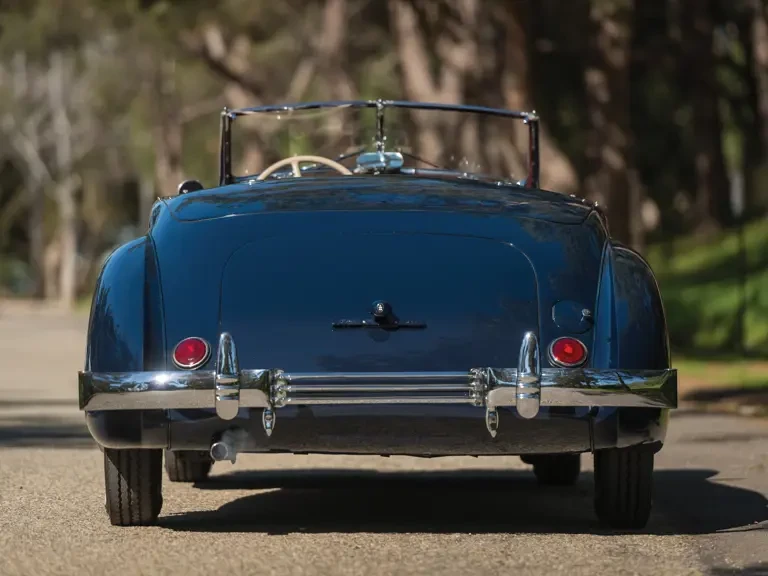 1937 Cord 810 & 812 - Image 10 of 26