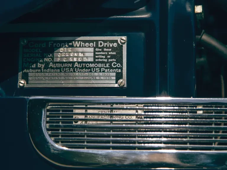 1937 Cord 810 & 812 - Image 20 of 27