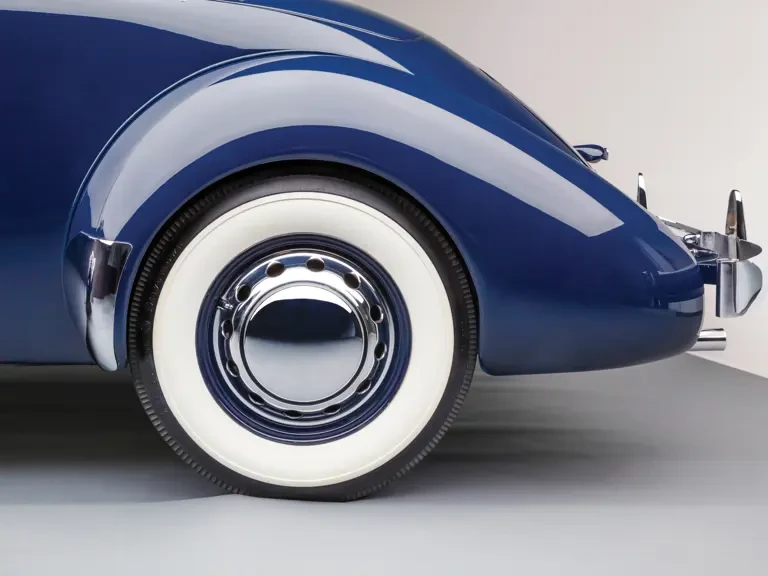 1937 Cord 810 & 812 - Image 8 of 15