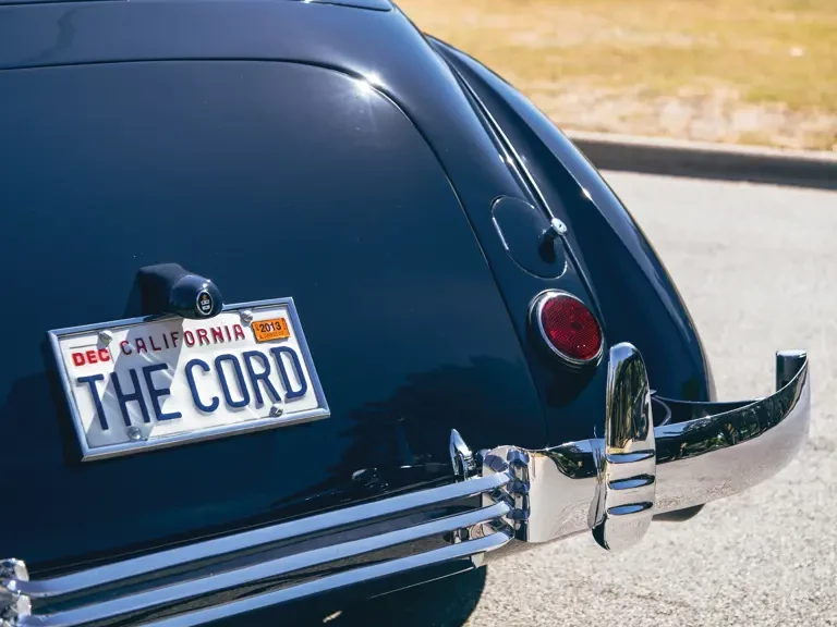 1937 Cord 810 & 812 - Image 9 of 27