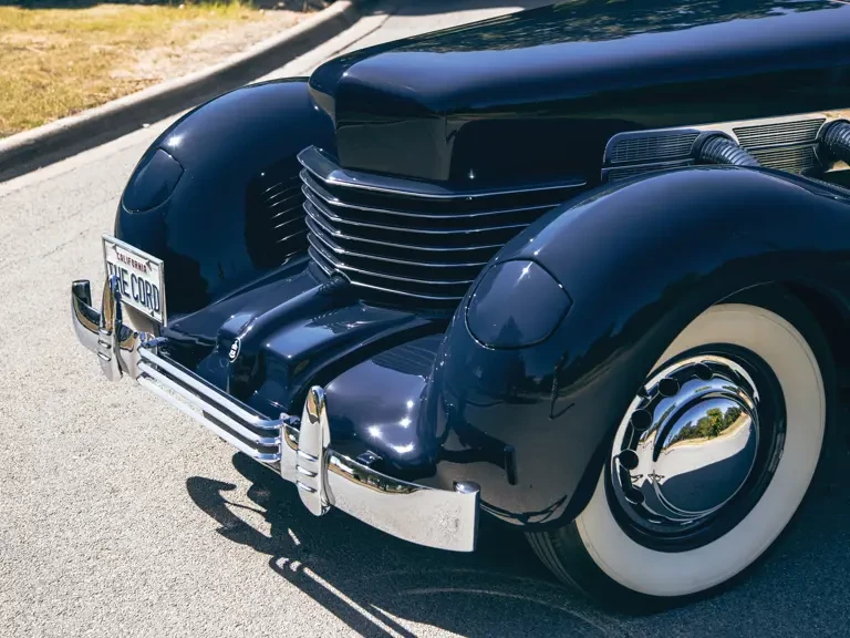1937 Cord 810 & 812 - Image 13 of 27