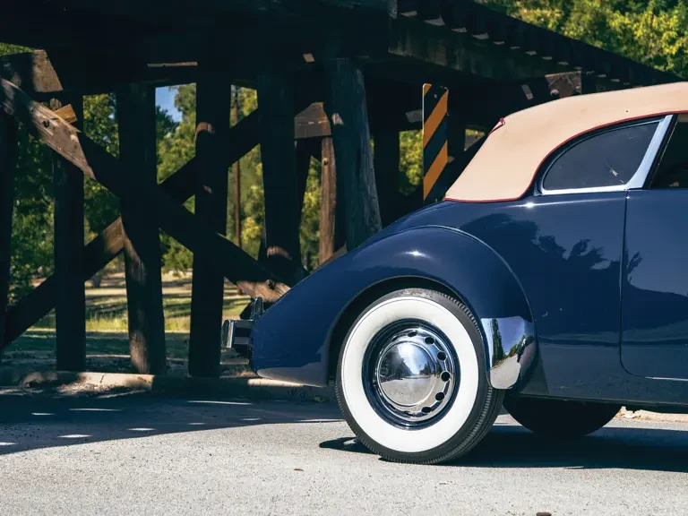 1937 Cord 810 & 812 - Image 22 of 27