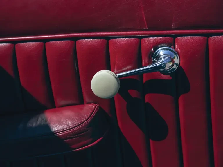 1937 Cord 810 & 812 - Image 19 of 27