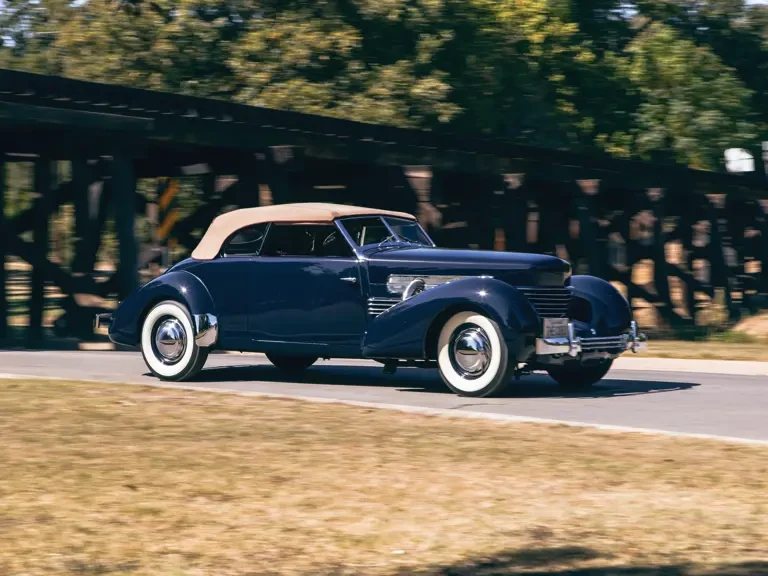 1937 Cord 810 & 812 - Image 27 of 27