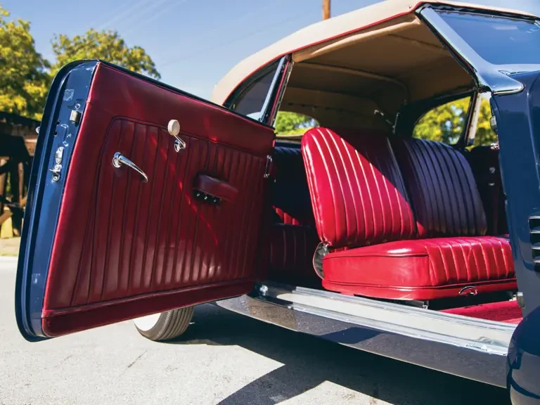 1937 Cord 810 & 812 - Image 17 of 27