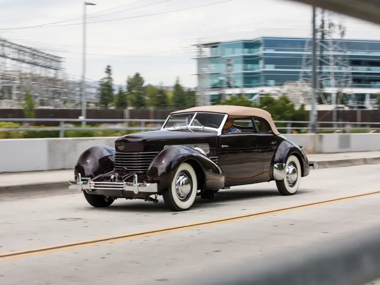 1937 Cord 810 & 812 - Image 22 of 31