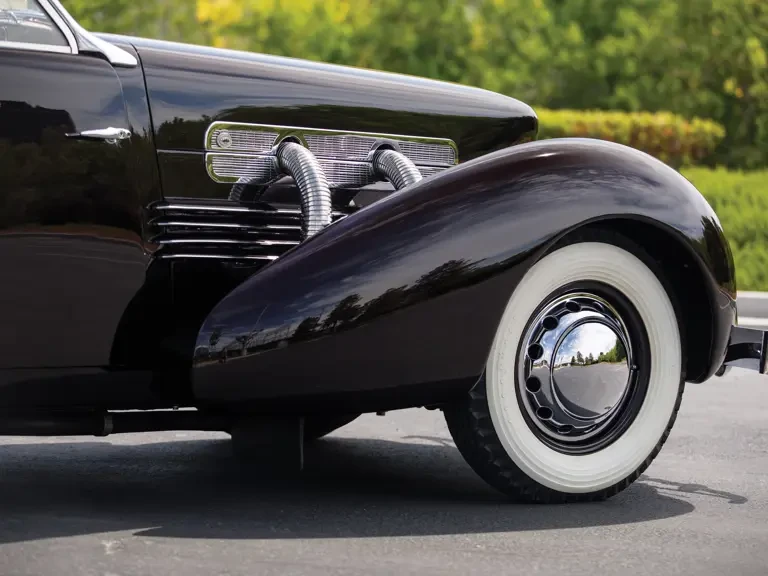 1937 Cord 810 & 812 - Image 20 of 31