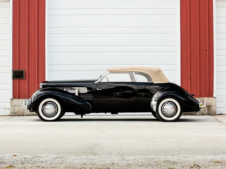 1937 Cord 810 & 812 - Image 6 of 27