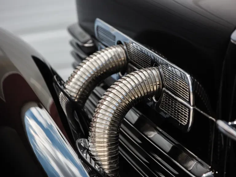 1937 Cord 810 & 812 - Image 9 of 27