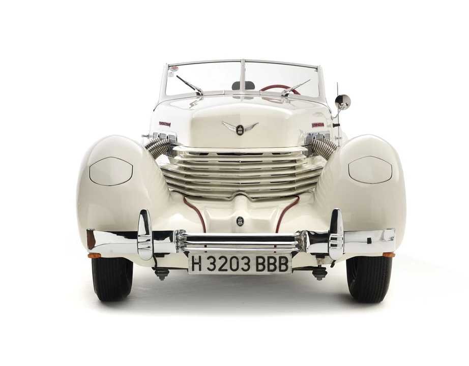 1937 Cord 810 & 812 - Image 27 of 29