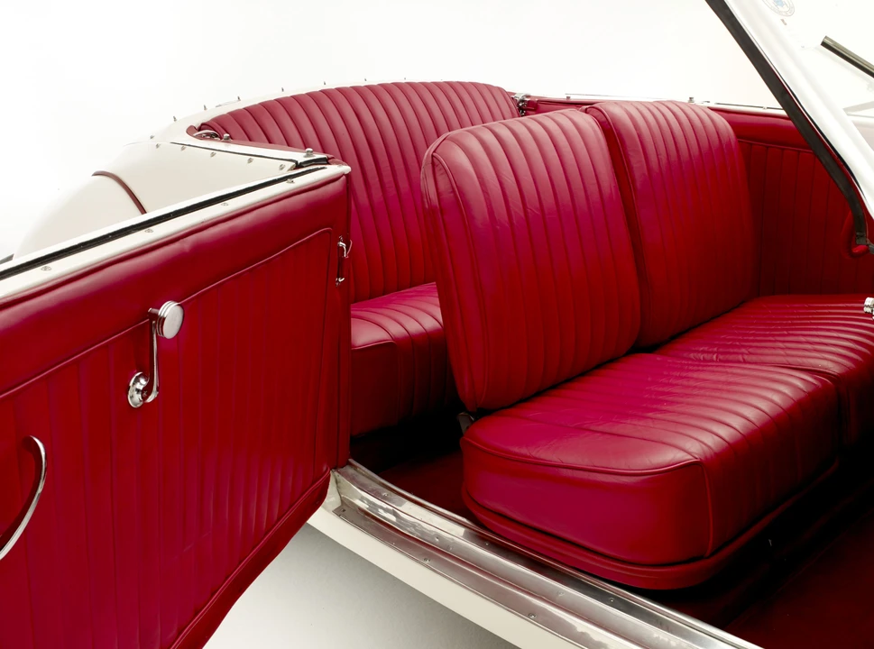 1937 Cord 810 & 812 - Image 25 of 29