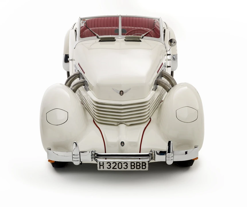 1937 Cord 810 & 812 - Image 26 of 29
