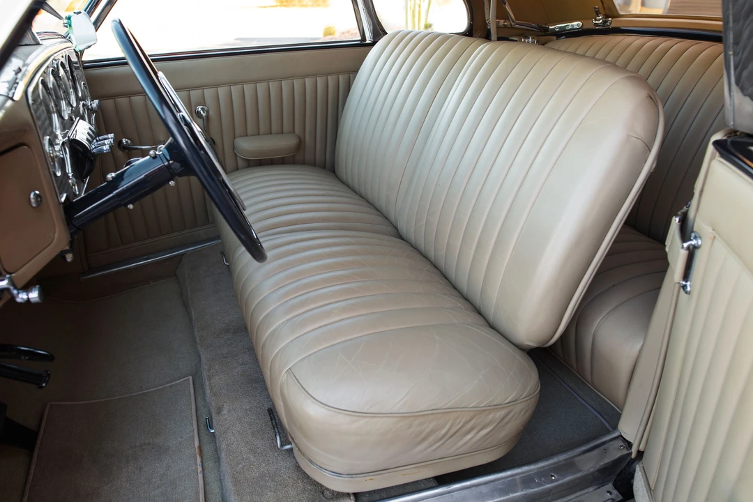 1937 Cord 810 & 812 - Image 14 of 31
