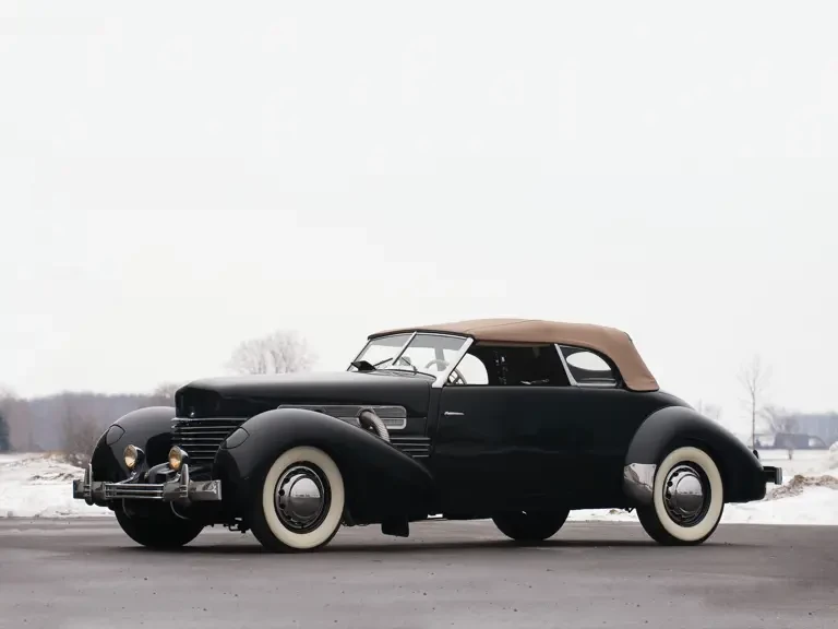 1937 Cord 810 & 812 - Image 2 of 2