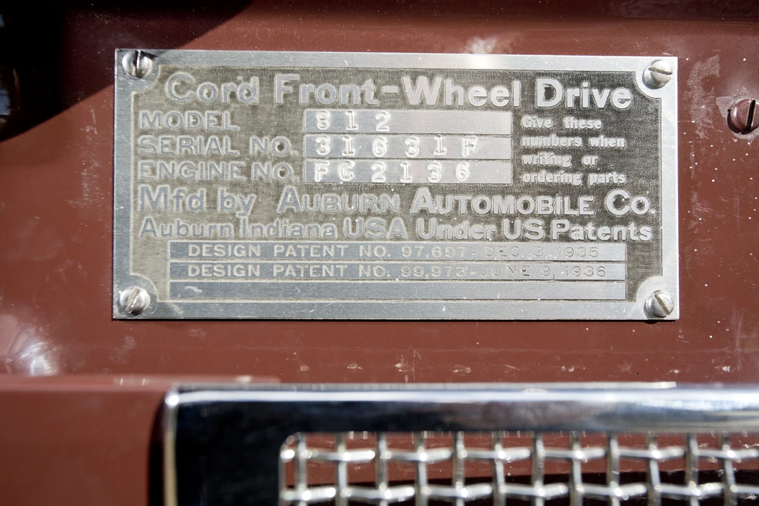 1937 Cord 810 & 812 - Image 11 of 15