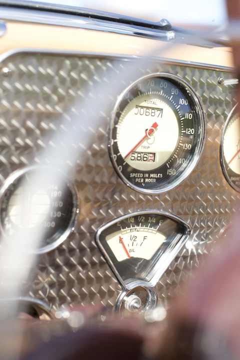1937 Cord 810 & 812 - Image 14 of 15
