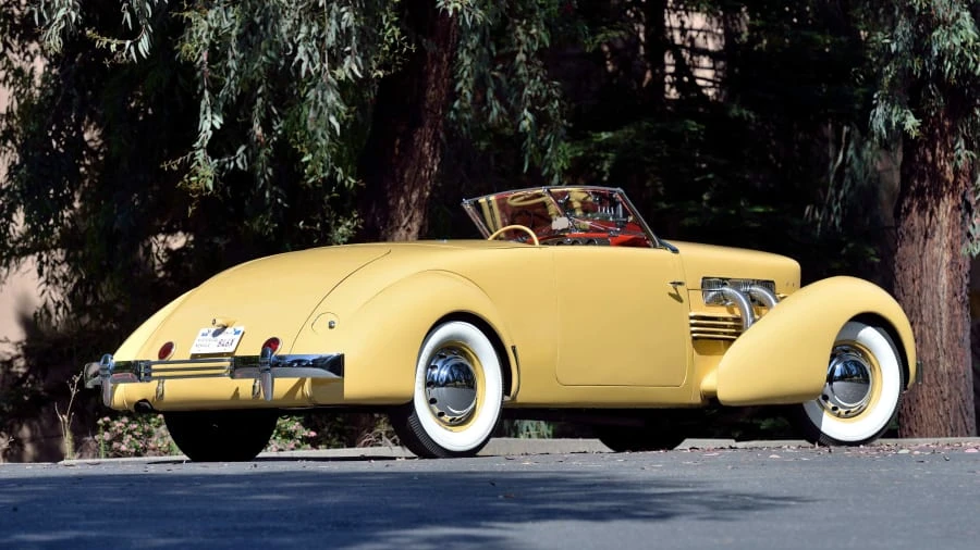 1937 Cord 810 & 812 - Image 3 of 20