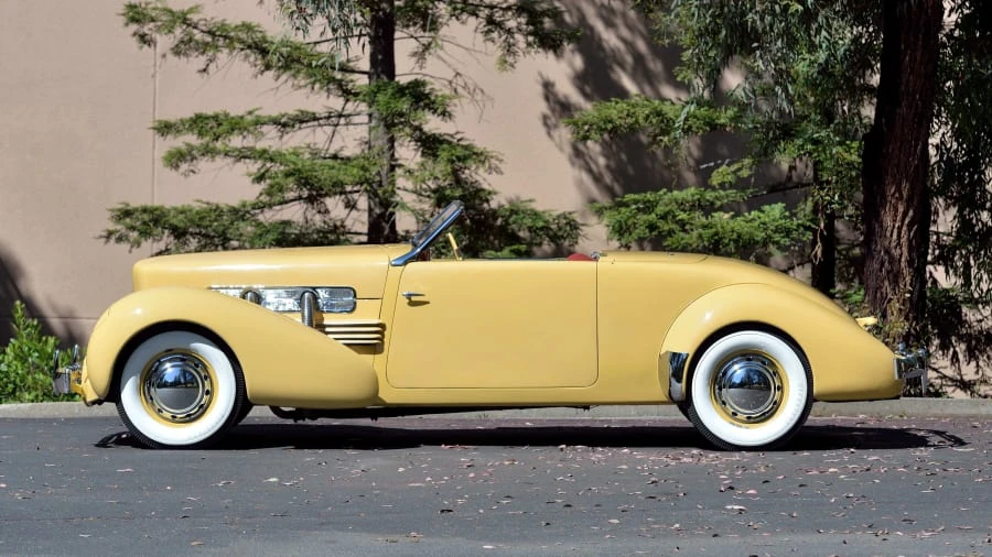 1937 Cord 810 & 812 - Image 8 of 20