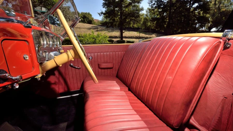 1937 Cord 810 & 812 - Image 15 of 20