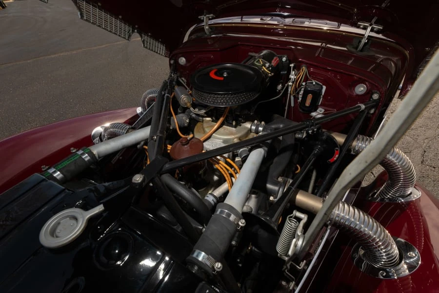 1937 Cord 810 & 812 - Image 28 of 31