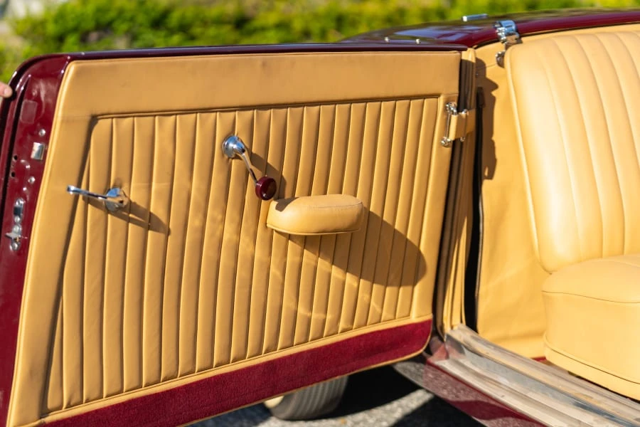 1937 Cord 810 & 812 - Image 15 of 19