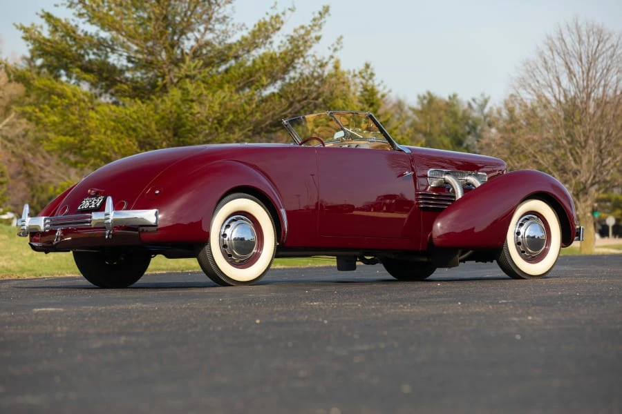 1937 Cord 810 & 812 - Image 3 of 31