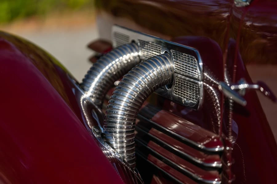 1937 Cord 810 & 812 - Image 9 of 19