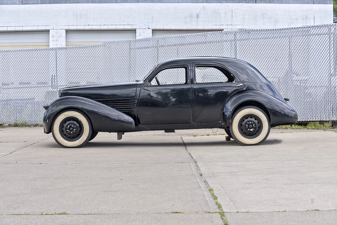 1937 Cord 810 & 812 - Image 4 of 31